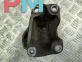 кронштейн КПП Volkswagen Passat B5 1997, 1.6 л., бензин, МКПП, красный, универсал, 8D0399113AB - фото №3