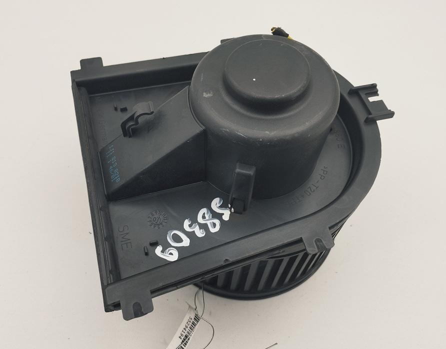 моторчик печки Volkswagen Bora 2001, 1.6 л., бензин, МКПП, серый, универсал, 1J1819021B