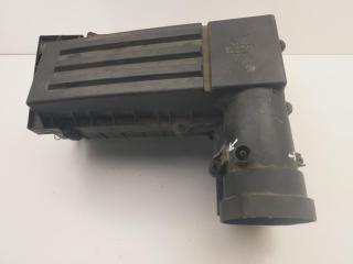 корпус воздушного фильтра Volkswagen Passat B6 2006, 2.0 л., дизель, МКПП, чёрный, универсал, 3C0129607AG