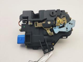 замок двери задней левой Volkswagen Golf-5 Plus 2000, 7L0839015