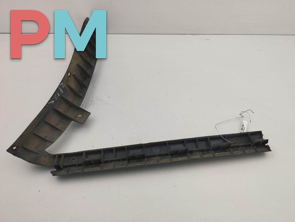 кронштейн переднего бампера Volkswagen Passat B5 1997, 1.9 л., дизель, МКПП, серый, седан, 3B5807394A - фото №1