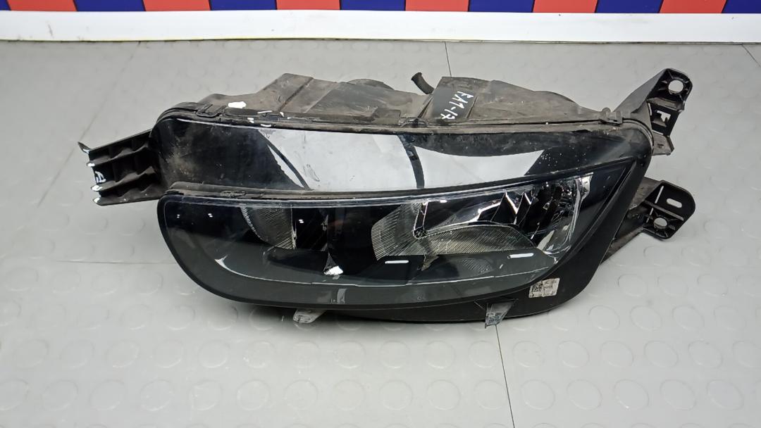 фара правая Citroen C4 Grand Picasso 2 поколение 2014, 1.6 л., дизель, МКПП, минивэн - фото №1