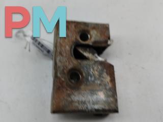 замок двери задней правой Volkswagen Transporter T4 1991, 2.4 л., дизель, МКПП, зелёный, микроавтобус, 701827161