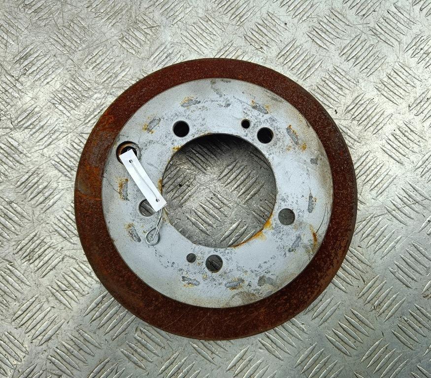 диск тормозной задний Mitsubishi Outlander (CU) 2004, 2.0 л., бензин, МКПП, чёрный, внедорожник 5 дв.