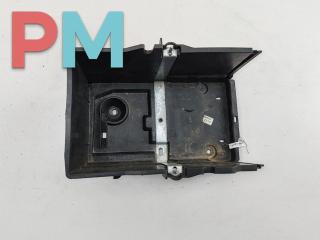 Кожух аккумулятора (короб АКБ) Ford Focus 3 поколение 2013, 1.0 л., бензин, МКПП, чёрный, хетчбэк 5 дв., AM5110723
