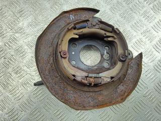 защитный кожух тормозного механизма Mitsubishi Outlander 1 поколение 2004, 2.0 л., бензин, МКПП, чёрный, внедорожник 5 дв.