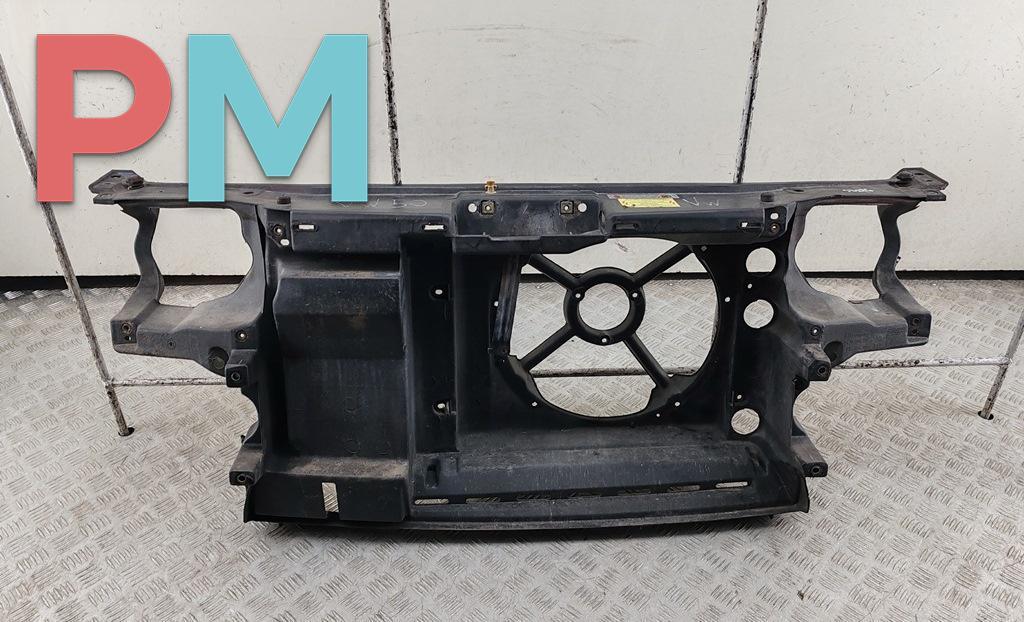 Рамка радиатора Volkswagen Golf 3 поколение 1997, 1.6 л., бензин, МКПП, синий, хетчбэк 5 дв. - фото №1