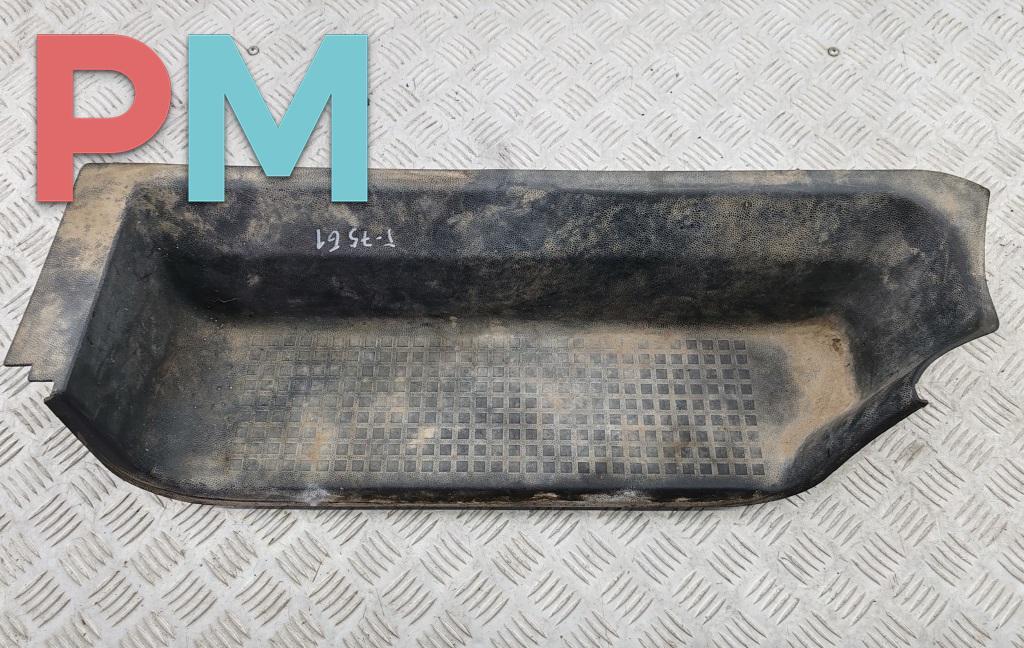 Накладка на порог внутренняя (салона) Volkswagen Transporter T4 1991, 2.4 л., дизель, МКПП, зелёный, микроавтобус, 701863736 - фото №1