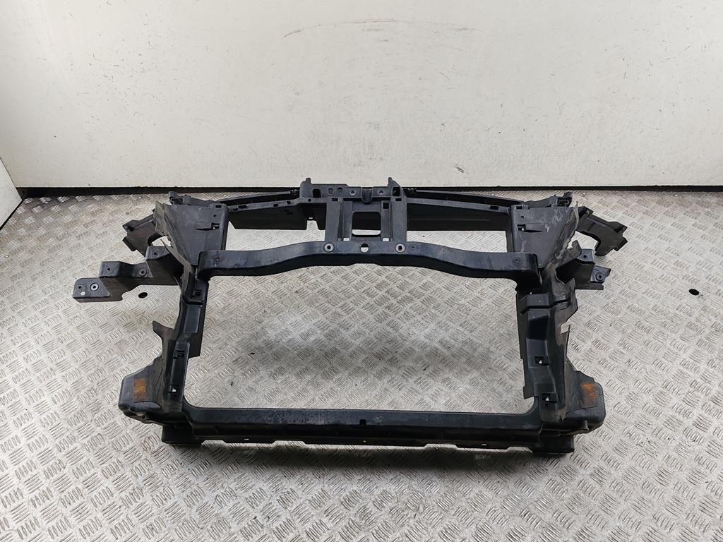 Рамка радиатора Volkswagen Passat B6 2006, 1.6 л., бензин, МКПП, синий, универсал, 3C0805594D