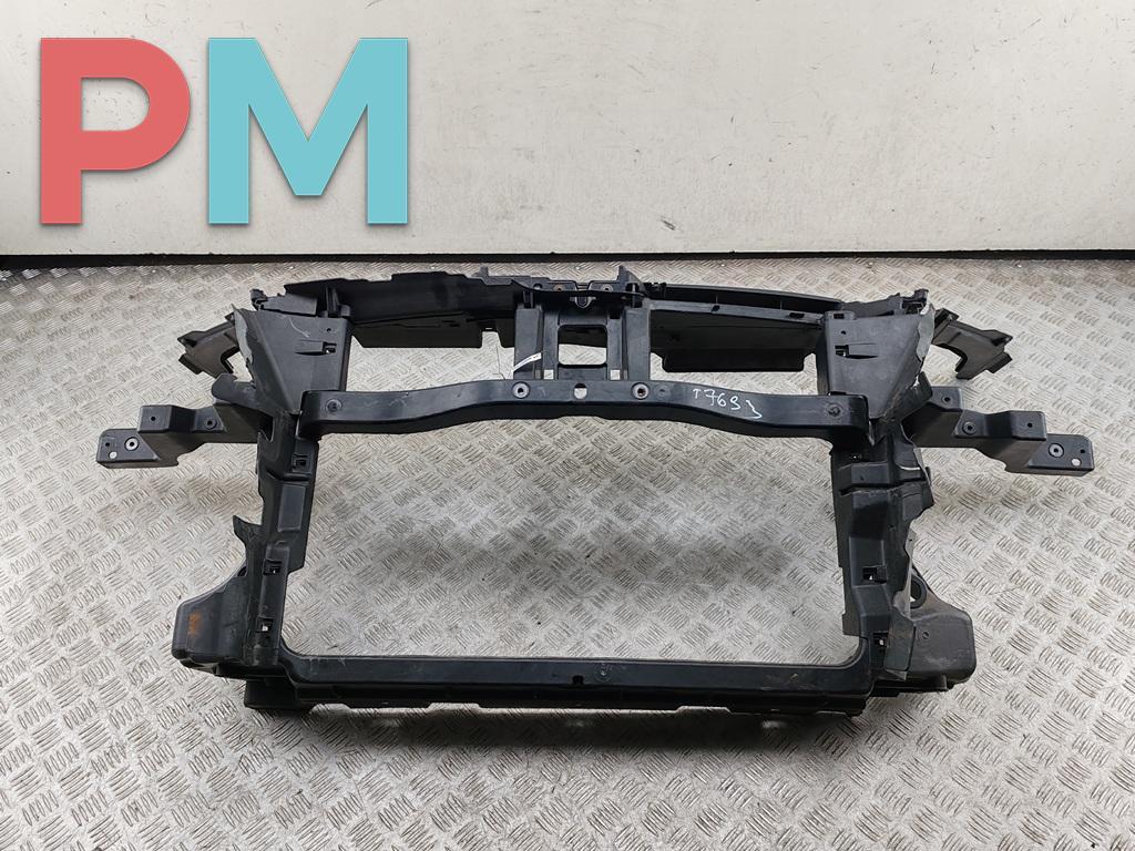 Рамка радиатора Volkswagen Passat B6 2007, 2.0 л., дизель, МКПП, синий, универсал, 3C0805594D - фото №1