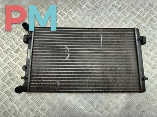 радиатор охлаждения Skoda Octavia mk1 (A4 1U) 1999, 1.6 л., бензин, МКПП, красный, универсал, 1J0121253N