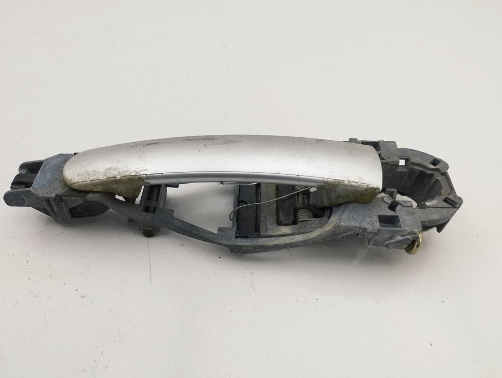 ручка наружная передняя левая Volkswagen Passat B5+ (GP) 2004, 1.9 л., дизель, АКПП, серый, универсал, 3B0837885