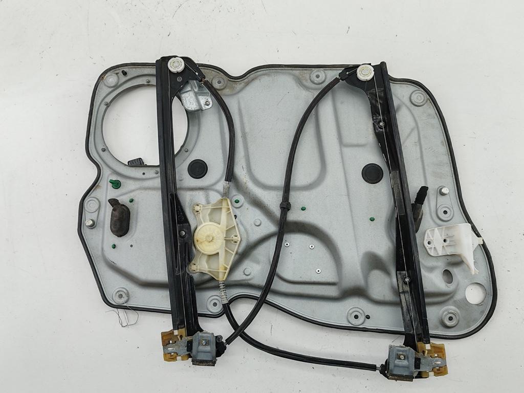 стеклоподъемник электрический передний правый Volkswagen Touran 2005, 2.0 л., дизель, МКПП, чёрный, минивэн, 1T1837730AF