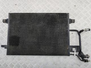 радиатор кондиционера Volkswagen Passat B5 1997, 2.3 л., бензин, МКПП, зелёный, седан, 8D0260401E