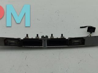 накладка подсветки номера Volkswagen Passat B5 1997, 1.9 л., дизель, МКПП, серый, седан, 3B0827757