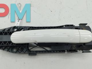 ручка наружная передняя правая Volkswagen Tiguan 1 поколение 2008, 1.4 л., бензин, МКПП, белый, внедорожник 5 дв.