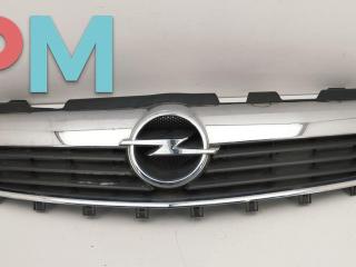 решетка радиатора Opel Zafira 2 поколение (B) 2006, серый, минивэн, 13157590
