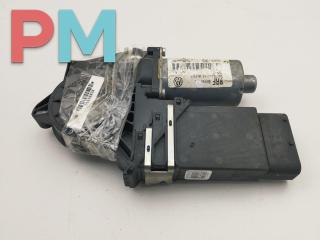 моторчик стеклоподъемника передний правый Skoda Octavia mk1 (A4 1U) 2004, 1.6 л., бензин, МКПП, серый, хетчбэк 5 дв., 1U4959802D