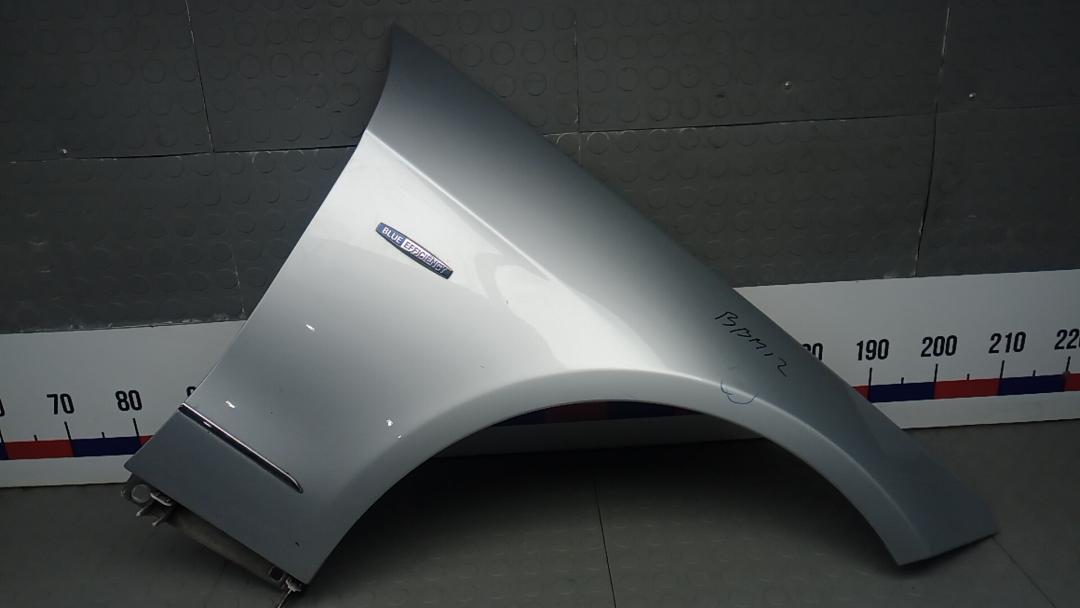 крыло переднее правое Mercedes-Benz E-Класс W212/S212/C207/A207 2011, 3.0 л., E350 CDI, дизель, АКПП, седан - фото №1