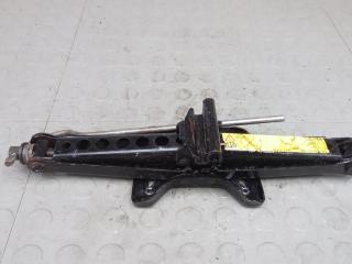 домкрат Ford Focus 3 поколение 2011, 1.6 л., бензин, МКПП, хетчбэк 5 дв.
