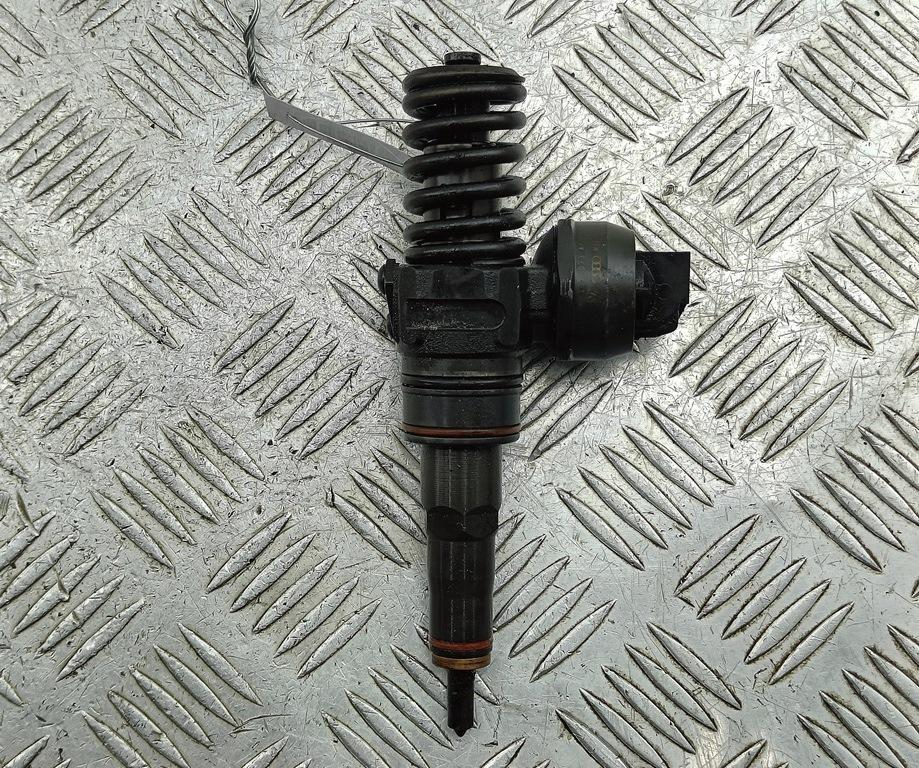 форсунка Volkswagen Golf-4 2001, 1.9 л., дизель, АКПП, серый, универсал, 038130073AL, 0414720039 - фото №1