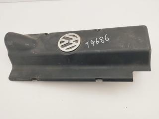 декоративная крышка двигателя Volkswagen Passat B5 1997, 1.6 л., бензин, МКПП, красный, универсал, 06B103935