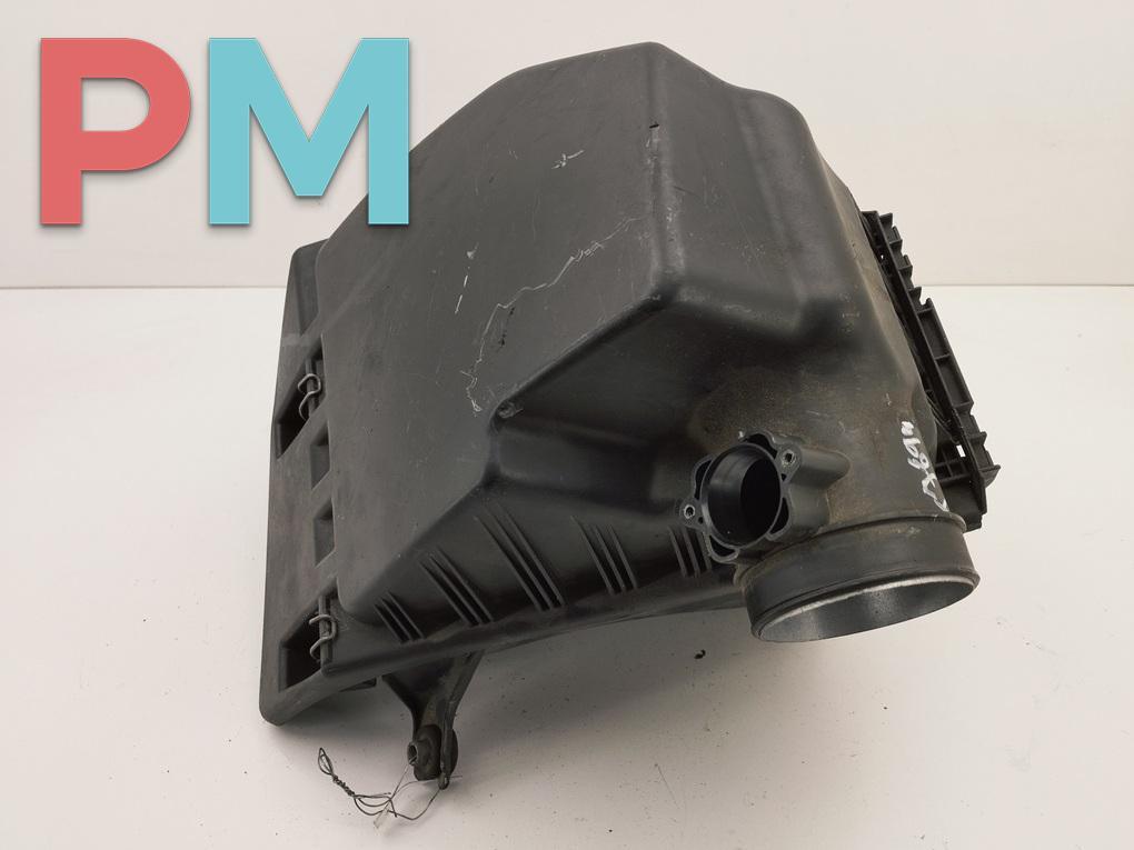 корпус воздушного фильтра BMW 5 серия E60/E61 2003, 2.2 л., бензин, АКПП, серый, седан, 7521030 - фото №1