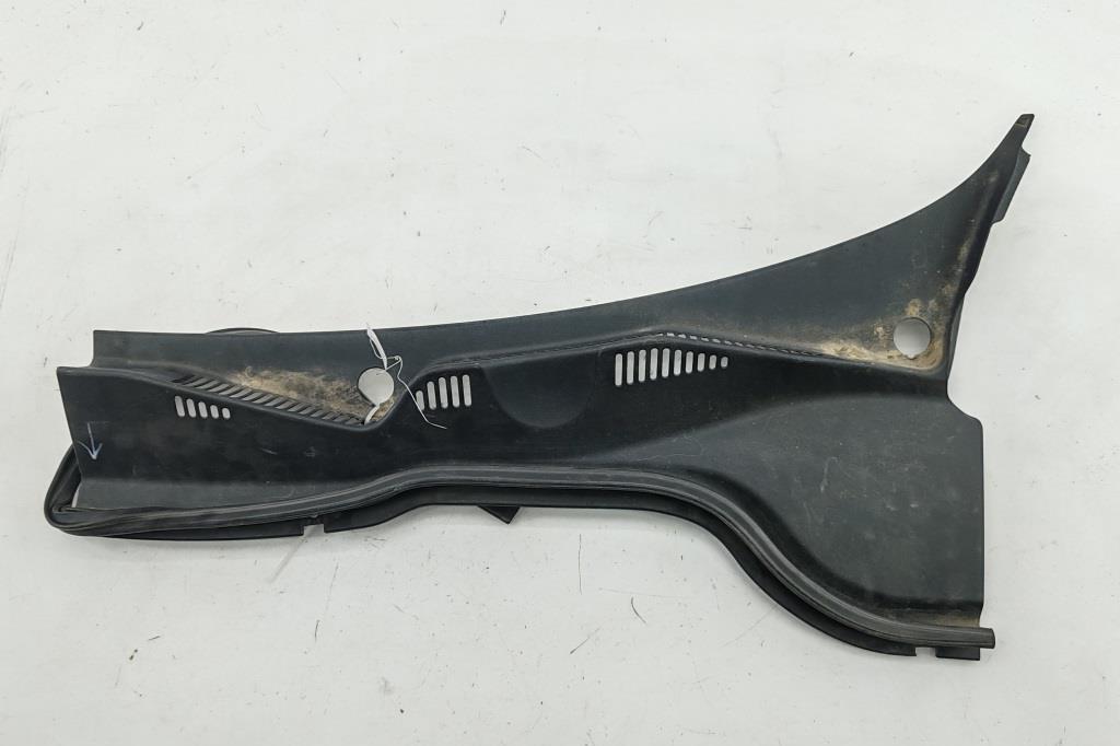 дождевик Volkswagen Passat B6 2009, 2.0 л., дизель, АКПП, серый, универсал, 3C1819403B