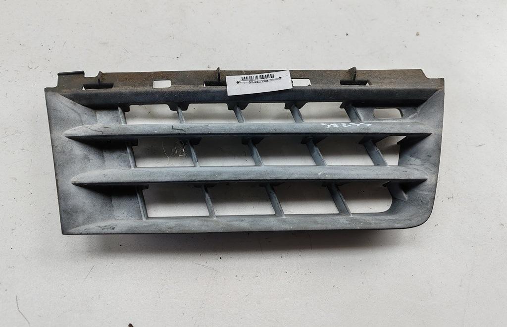 заглушка (решетка) в бампер Renault Scenic II 2003, 2.0 л., бензин, МКПП, серый, минивэн, 8200140330