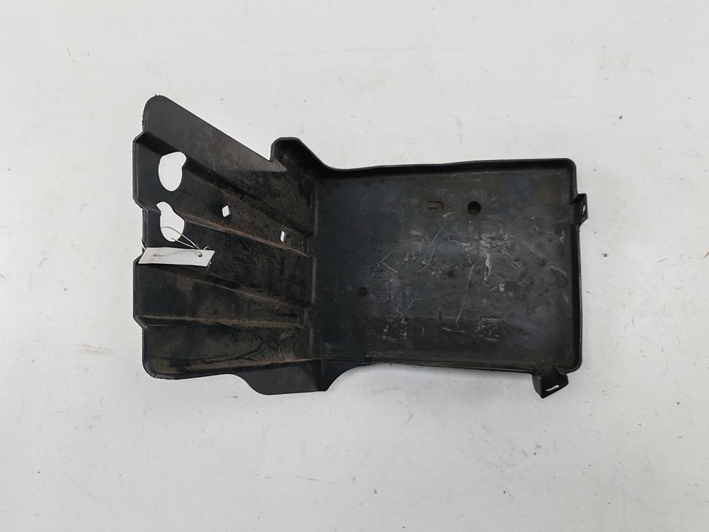 полка аккумулятора Mitsubishi Outlander (CU) 2004, 2.0 л., бензин, МКПП, чёрный, внедорожник 5 дв., MR516125