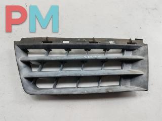 заглушка (решетка) в бампер Renault Scenic 2 поколение 2003, 2.0 л., бензин, МКПП, серый, минивэн, 8200140329