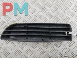 заглушка (решетка) в бампер Audi A4 B5 [рестайлинг] 1998, 1.6 л., бензин, МКПП, серый, седан, 8D0807345B