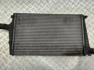 радиатор интеркулера Audi A6 C5 Allroad 2003, 2.5 л., дизель, АКПП, серый, универсал, 4B0145805F
