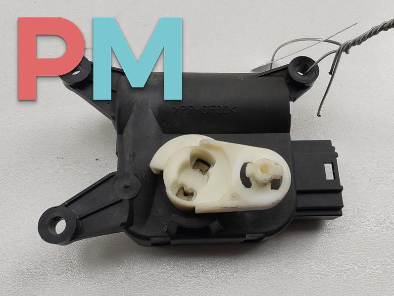 моторчик заслонки печки Volkswagen Passat B6 2007, 1.9 л., дизель, МКПП, чёрный, универсал, 3C0907511A - фото №1
