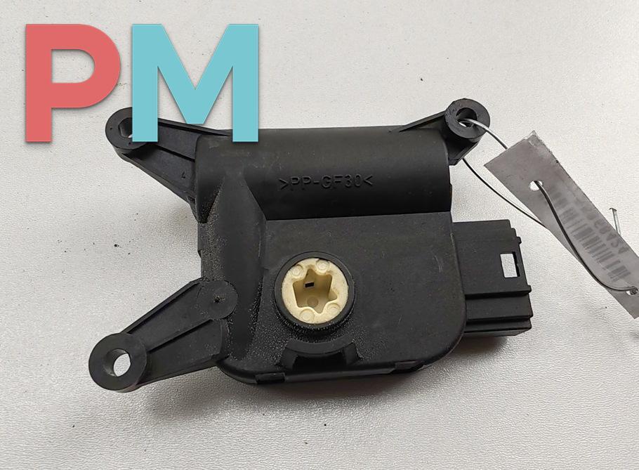 моторчик заслонки печки Volkswagen Passat B6 2007, 1.9 л., дизель, МКПП, чёрный, универсал, 3C0907511A - фото №1
