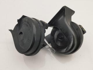 сигнал (клаксон) Volkswagen Passat B5 1997, 2.3 л., бензин, МКПП, зелёный, седан, 8D0951229C