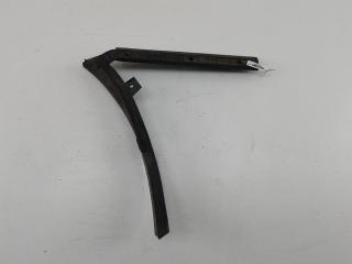 кронштейн заднего бампера Volkswagen Passat B5 1997, 1.6 л., бензин, МКПП, красный, универсал, 3B9807394R