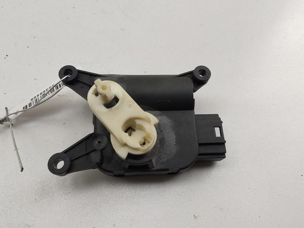 моторчик заслонки печки Volkswagen Passat B6 2007, 1.9 л., дизель, МКПП, чёрный, универсал, 3C0907511 - фото №1