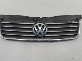 решетка радиатора Volkswagen Passat B5 [рестайлинг] 2004, серый, универсал, 3B0853651L