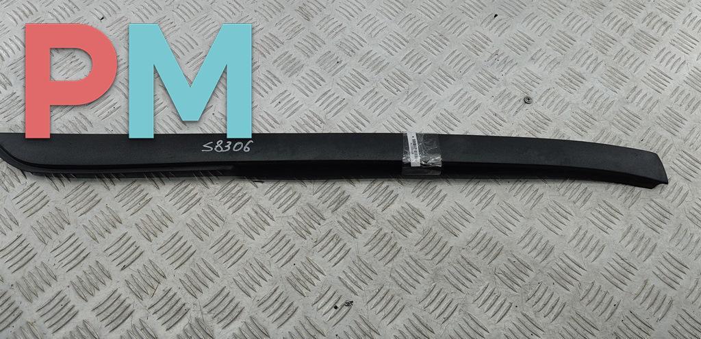 молдинг лобового стекла Mercedes-Benz Vito 2001, 2.2 л., дизель, МКПП, чёрный, микроавтобус, 6386980079 - фото №1