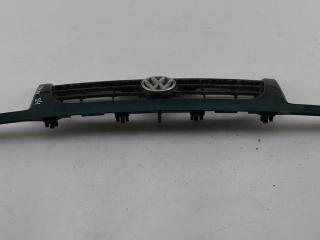 решетка радиатора Volkswagen Vento 1 поколение 1997, зелёный, седан, 1H5853655