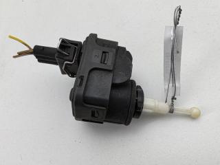 корректор фар Volkswagen Passat B5 1997, 1.8 л., бензин, МКПП, красный, универсал, 3A0941295