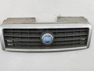 решетка радиатора Fiat Doblo 1 поколение [рестайлинг] 2007, серый, фургон, 735395576