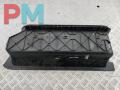 накладка двери (крышки) багажника Volkswagen Transporter T4 1997, 2.4 л., дизель, МКПП, белый, микроавтобус, 701863735A - фото №2