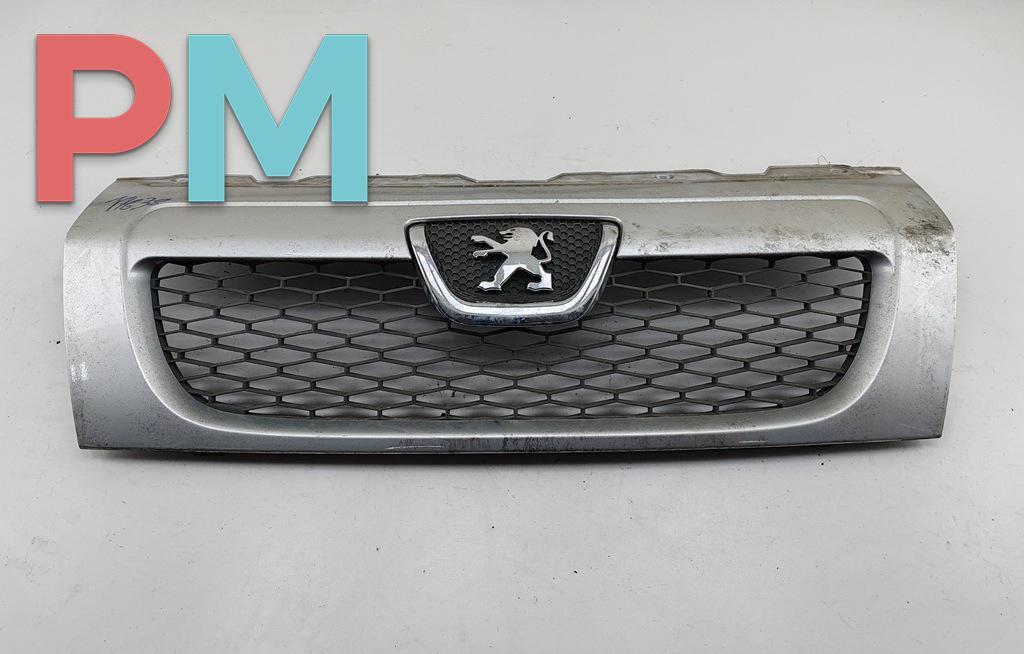 решетка радиатора Peugeot Boxer 3 поколение 2008, серый, микроавтобус, 130806070 - фото №1