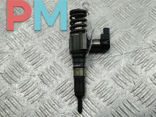 форсунка Volkswagen Passat B6 2006, 2.0 л., дизель, МКПП, чёрный, универсал, 03G130073D