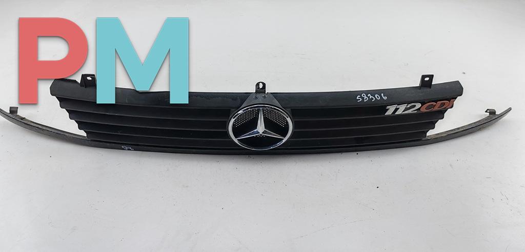 решетка радиатора Mercedes-Benz Vito 2001, чёрный, микроавтобус, 6388880415 - фото №1