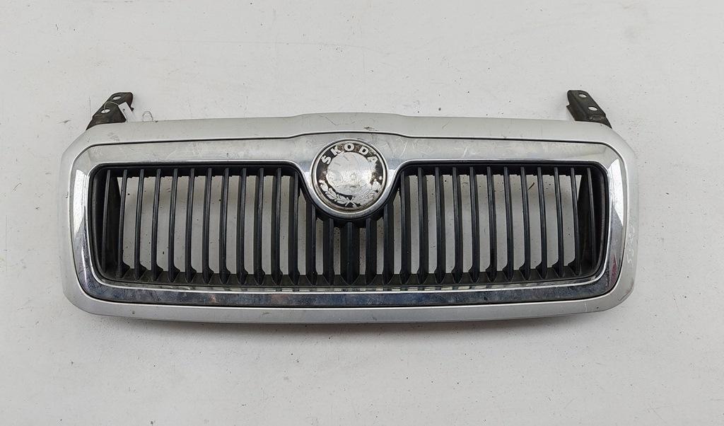решетка радиатора Skoda Octavia mk1 (A4 1U) 2003, серый, универсал, 1U0853651E - фото №1