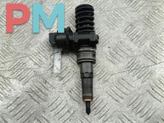 форсунка Volkswagen Passat B6 2006, 2.0 л., дизель, МКПП, чёрный, универсал, 038130073BQ