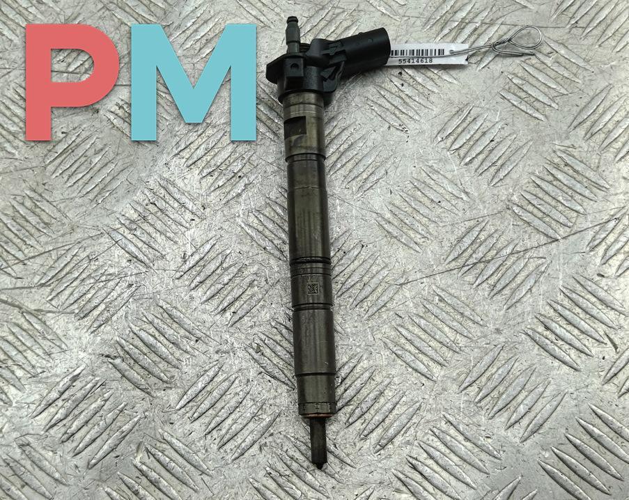 форсунка Volkswagen Passat B6 2008, 2.0 л., дизель, МКПП, серый, универсал, 03L130277, 0445116030 - фото №1